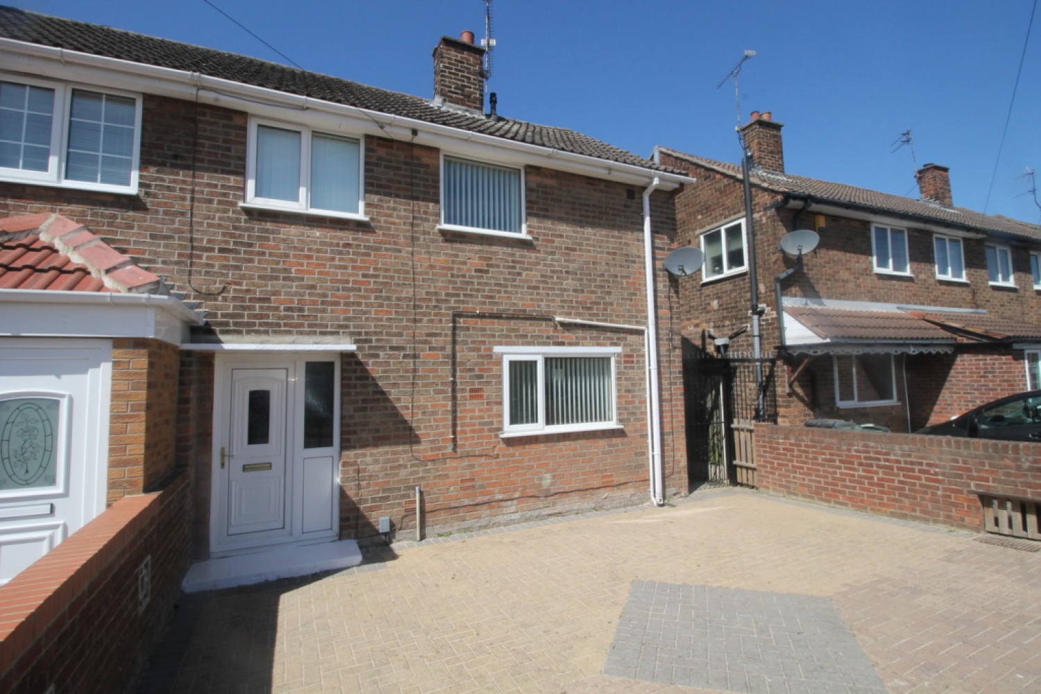 3 bedroom House for Letting Burnham Grove, Scawthorpe