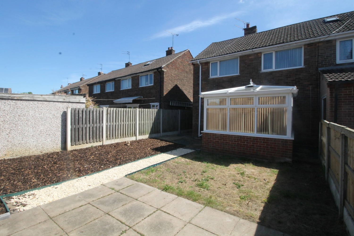 3 bedroom House for Letting Burnham Grove, Scawthorpe