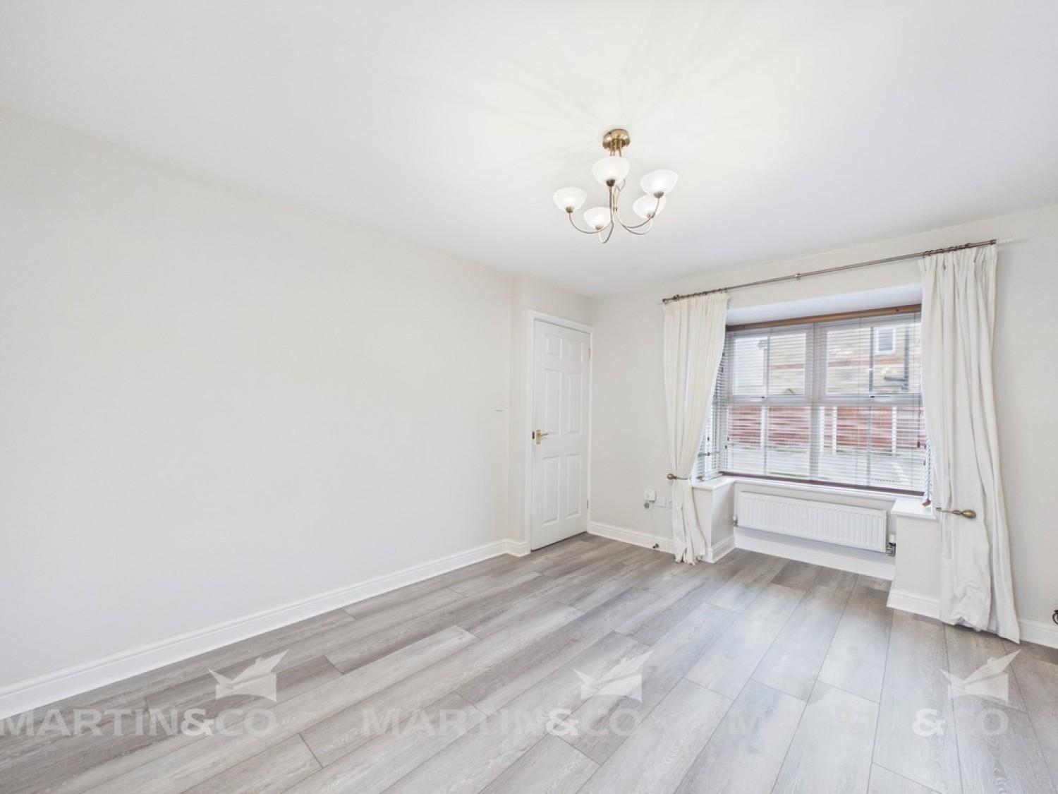 3 bedroom House for Letting Middlefield Close