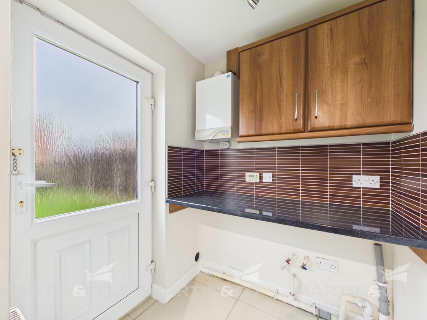 3 bedroom House for Letting Middlefield Close