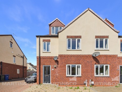 Riley Court, Armthorpe