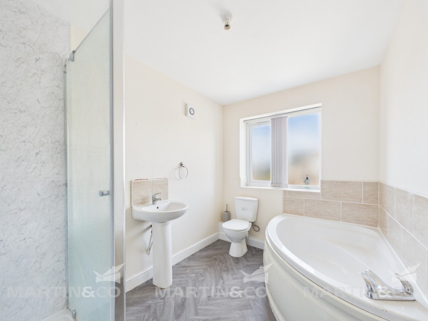 4 bedroom House for Letting Riley Court, Armthorpe