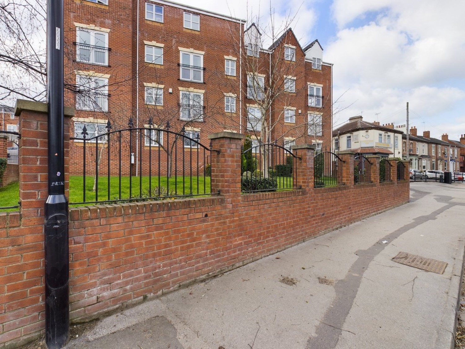 2 bedroom Flat for Letting Bewick House , Askern