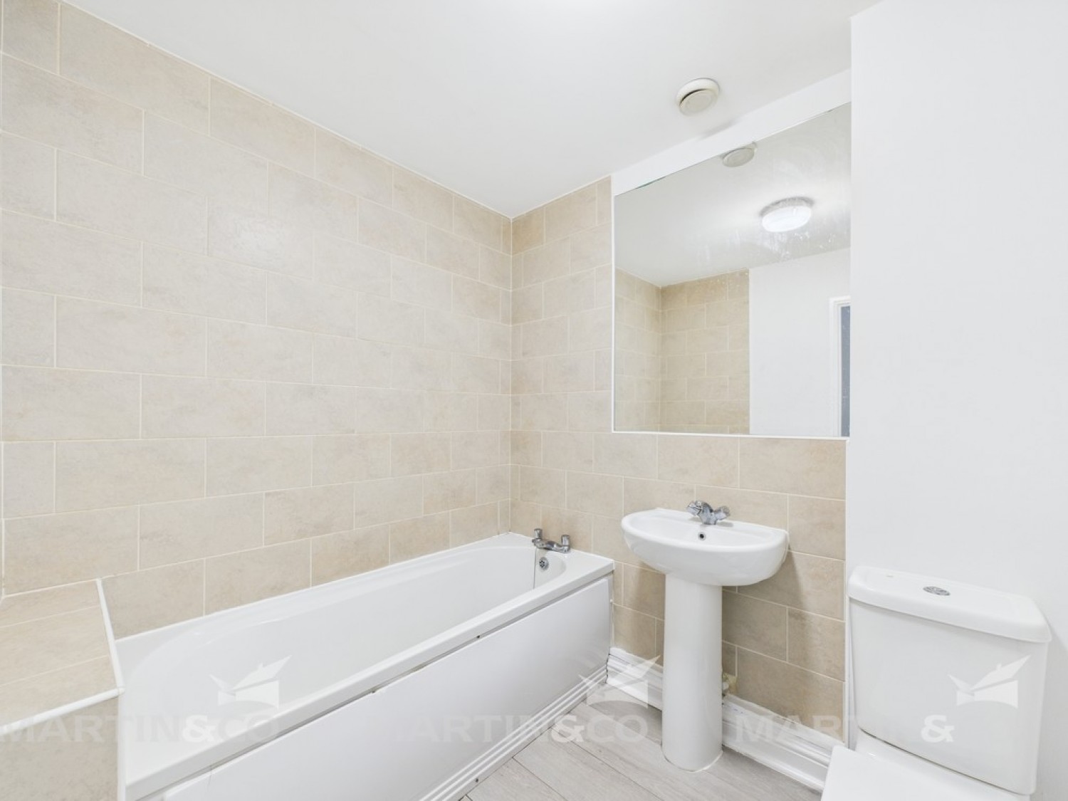 2 bedroom Flat for Letting Bewick House , Askern