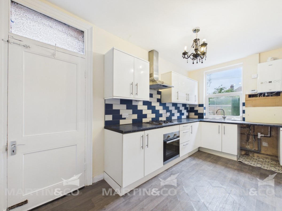 Earlesmere Road , Balby