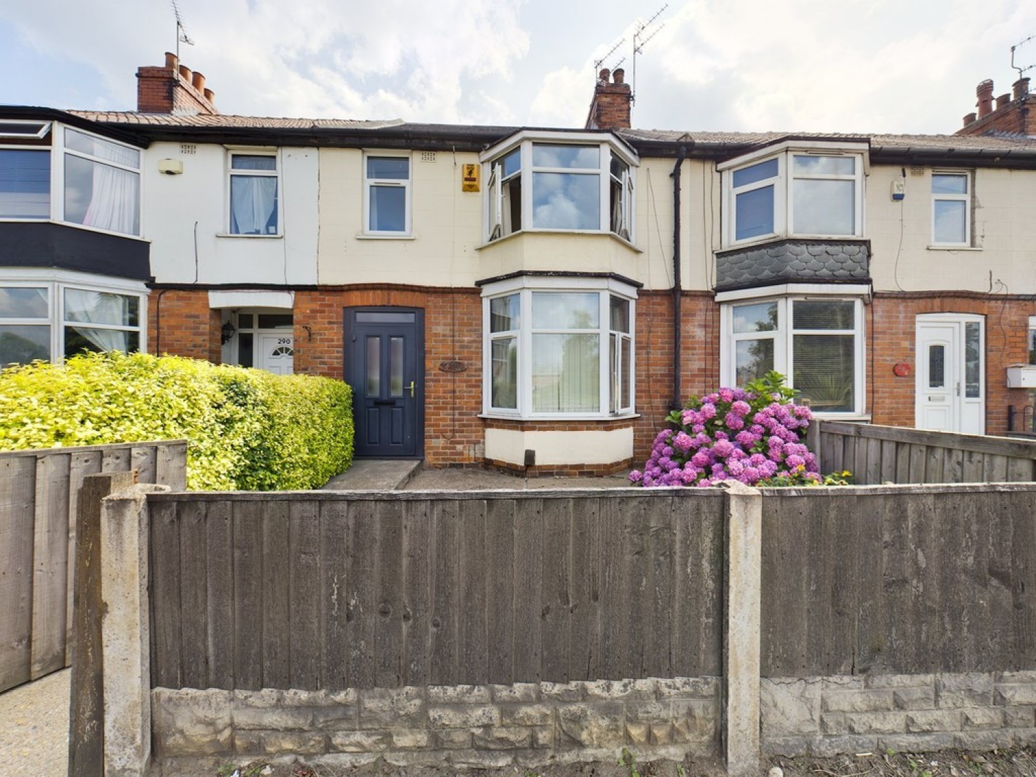 1 bedroom House of Multiple Occupation for Letting 288 Carr House Road