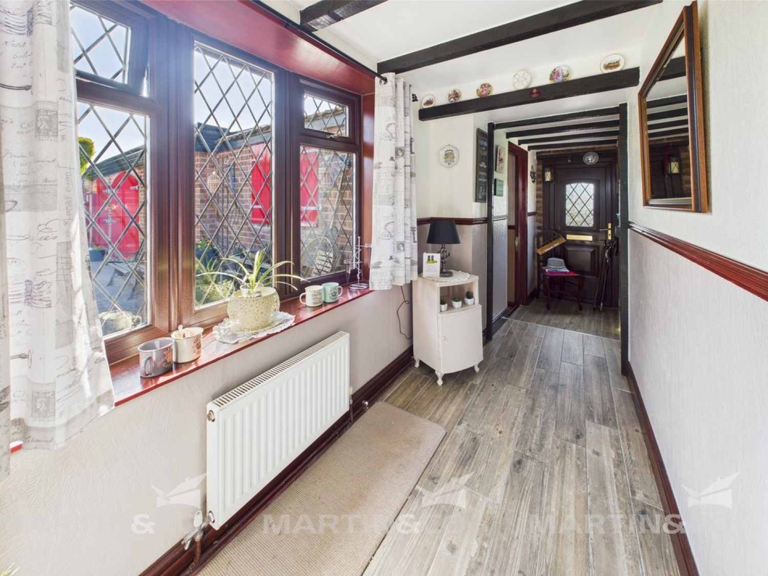 5 bedroom Bungalow in Willow Bridge Lane , Moss