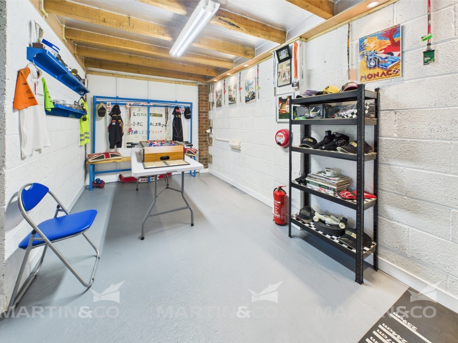 5 bedroom Bungalow in Willow Bridge Lane , Moss