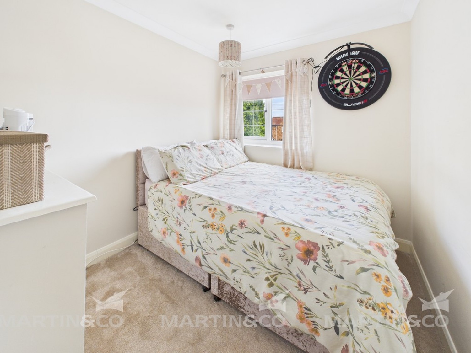 3 bedroom House in Church Road, Wadworth