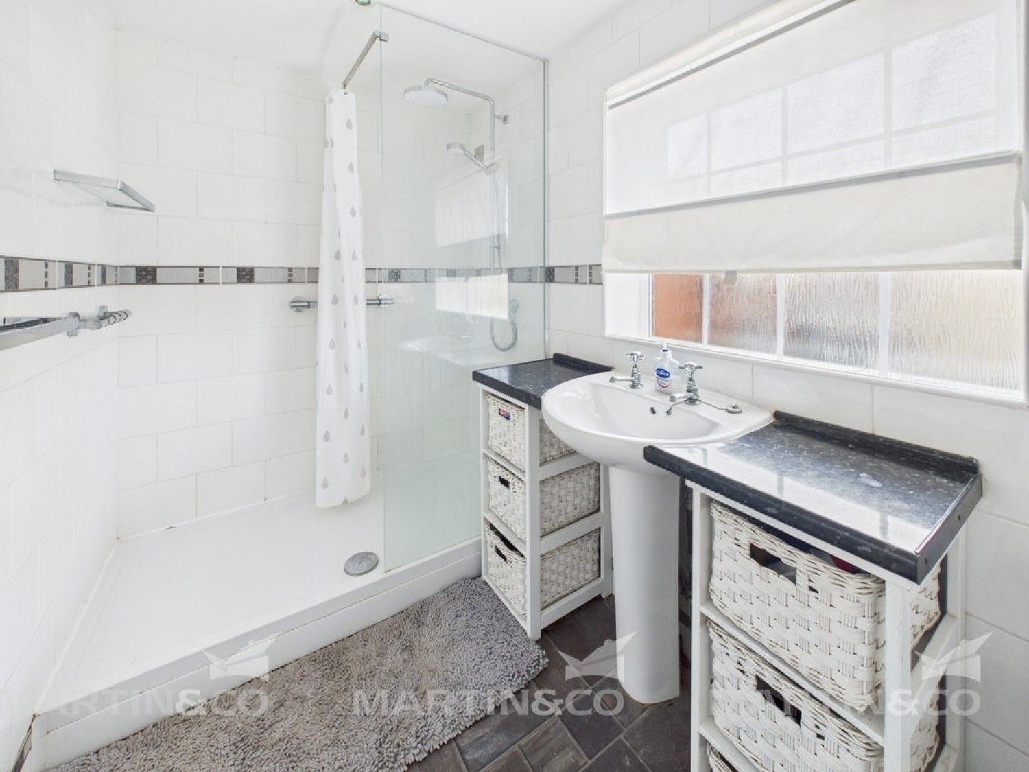 3 bedroom House in Sutton Road, Kirk Sandall