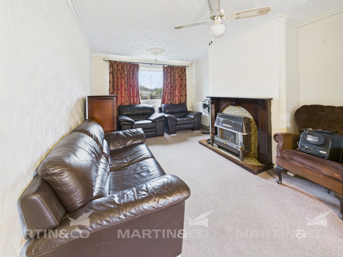 Larch Drive, Armthorpe