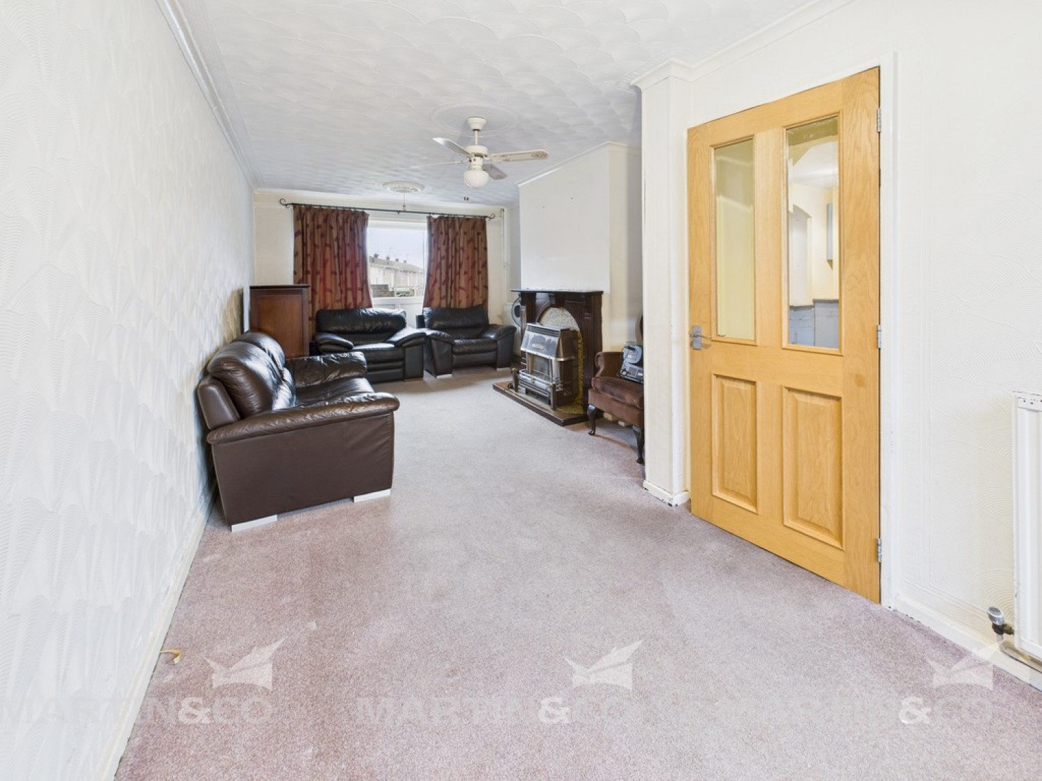 3 bedroom House in Larch Drive, Armthorpe