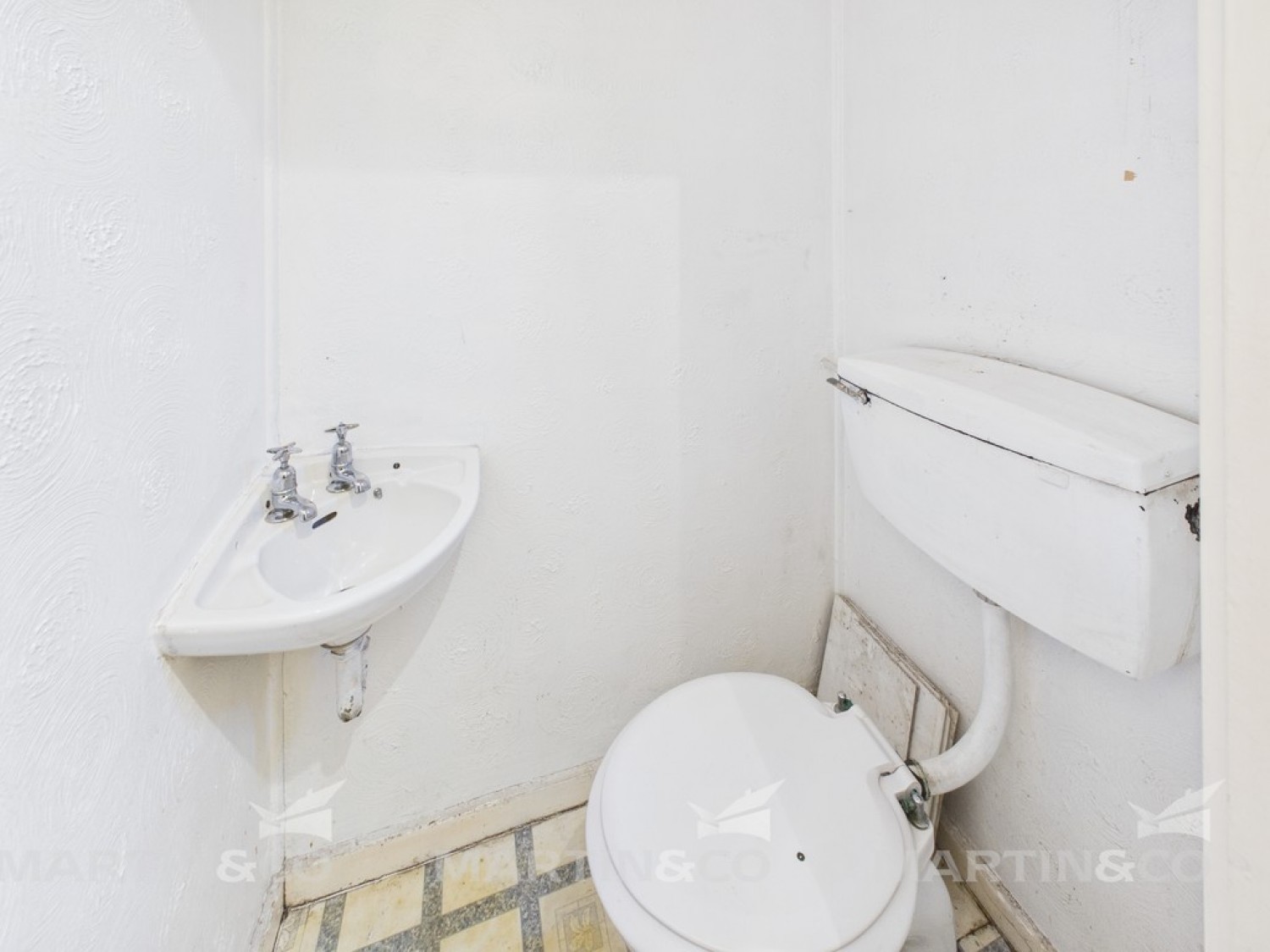 3 bedroom House in Larch Drive, Armthorpe