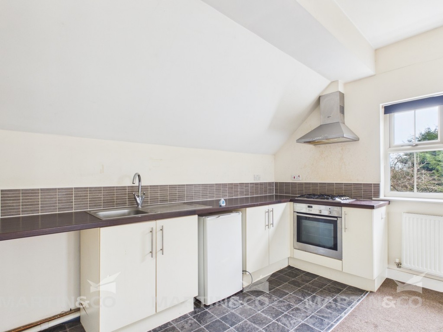 2 bedroom Flat for Sale Carr Lane, Bessacarr, Doncaster