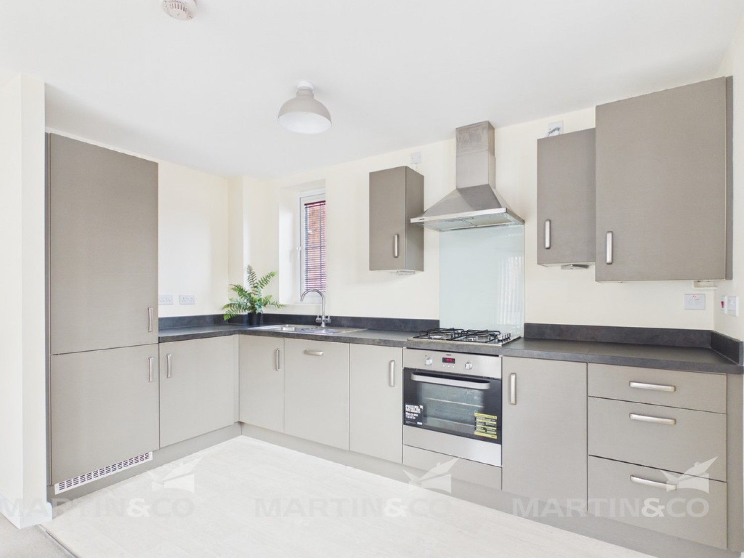 2 bedroom Flat for Letting Buttermere Crescent, Lakeside, Doncaster