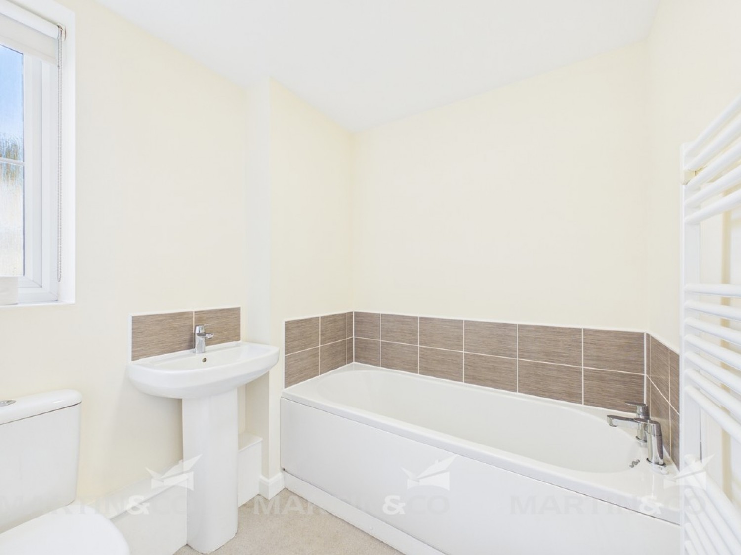 2 bedroom Flat for Letting Buttermere Crescent, Lakeside, Doncaster