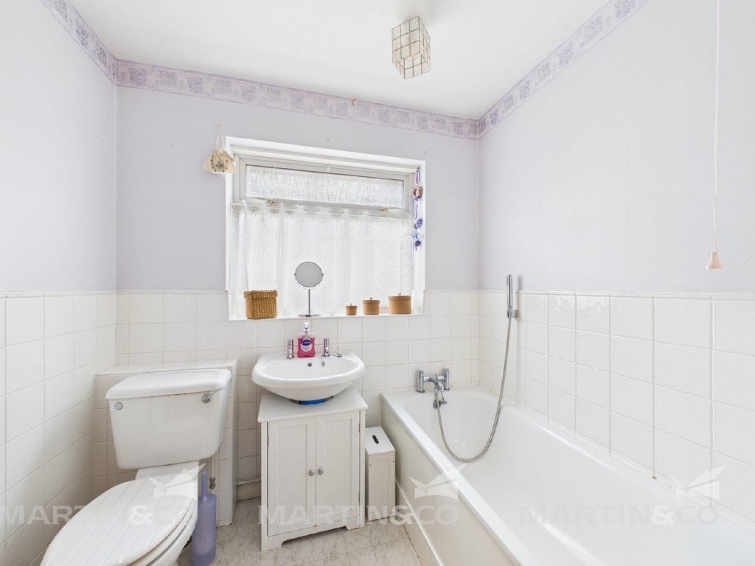 2 bedroom Bungalow for Sale Dickan Gardens , Armthorpe