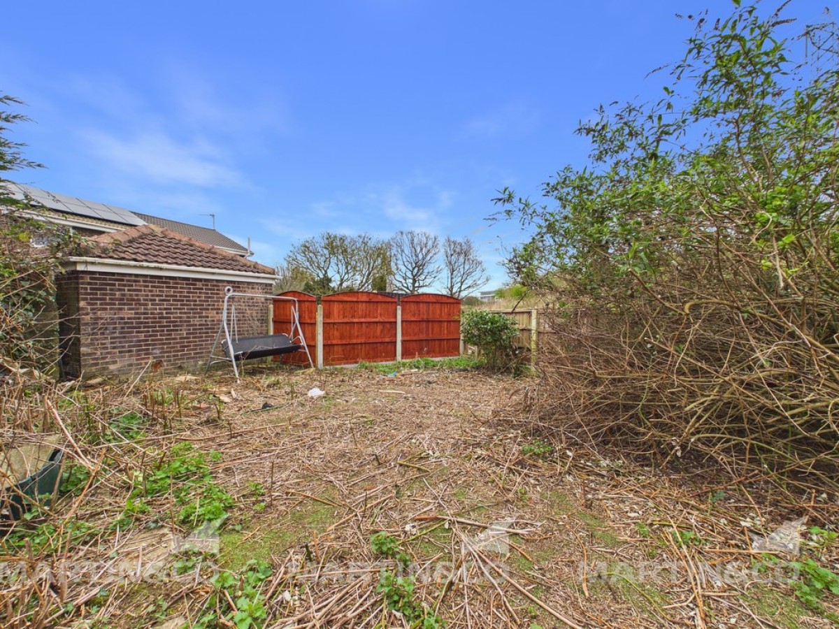 Dickan Gardens , Armthorpe