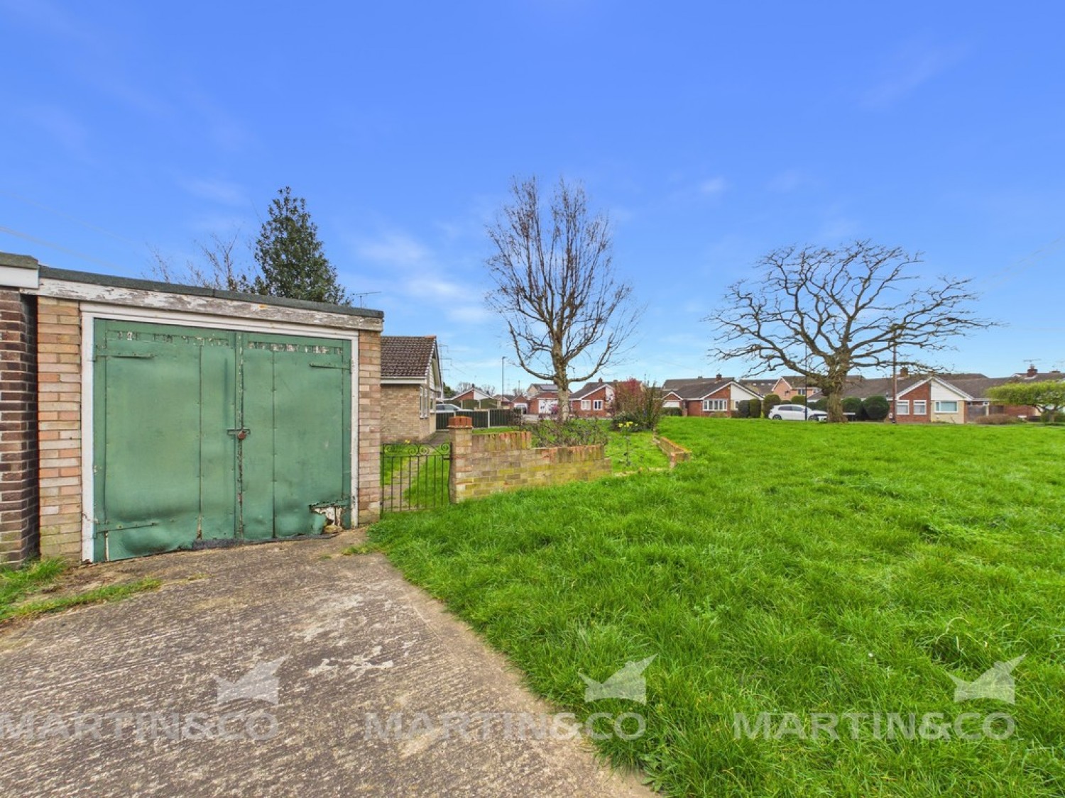 2 bedroom Bungalow for Sale Dickan Gardens , Armthorpe