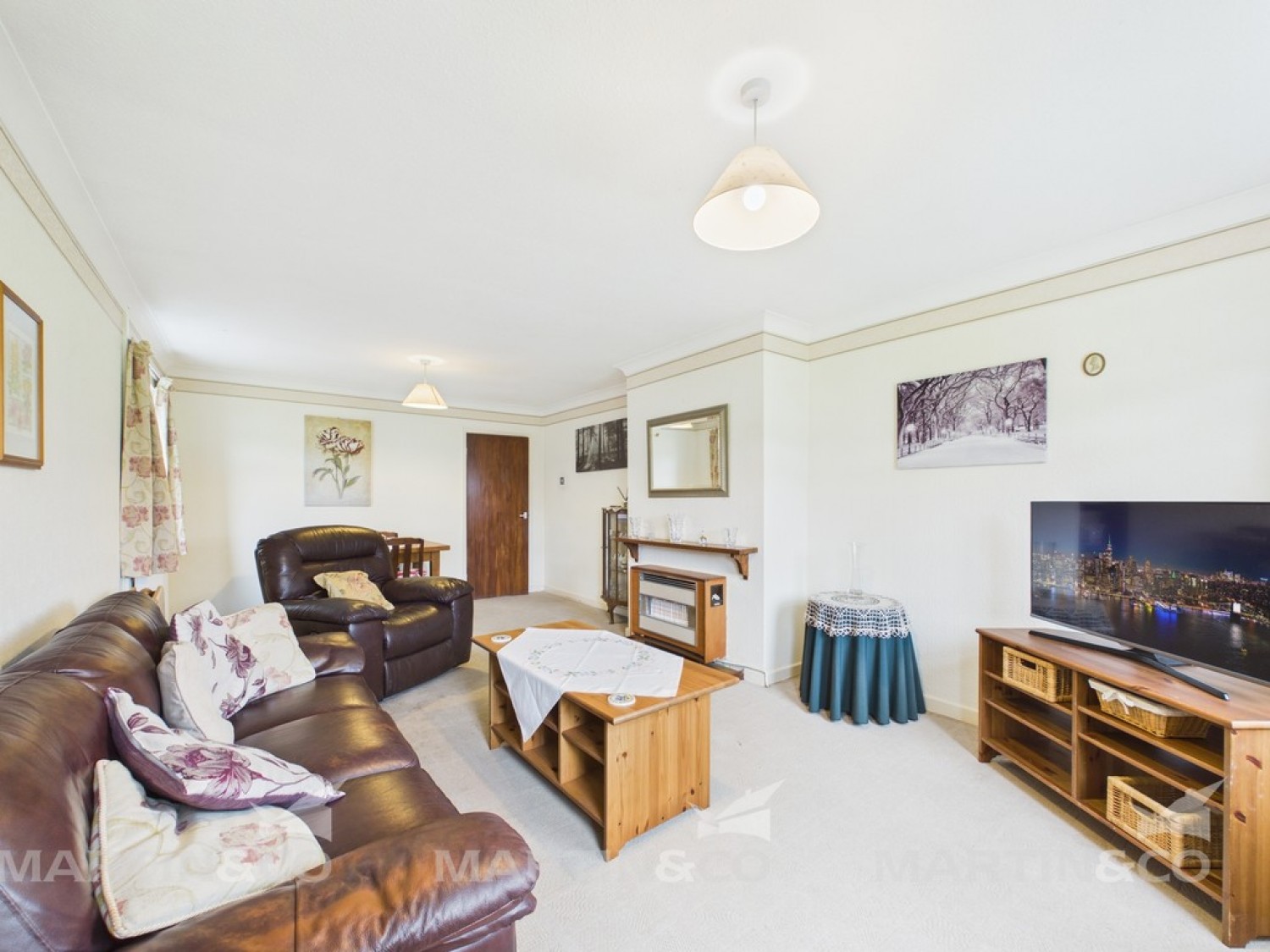 2 bedroom Bungalow for Sale Dickan Gardens , Armthorpe