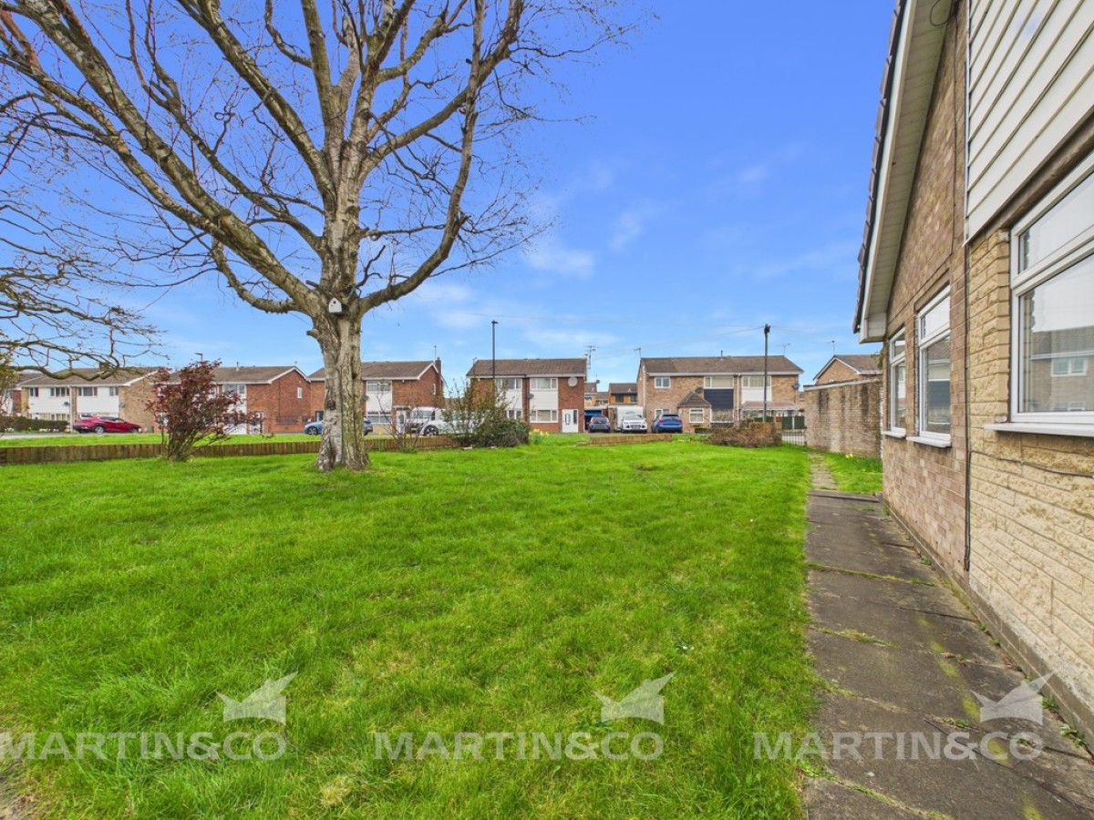 Dickan Gardens , Armthorpe