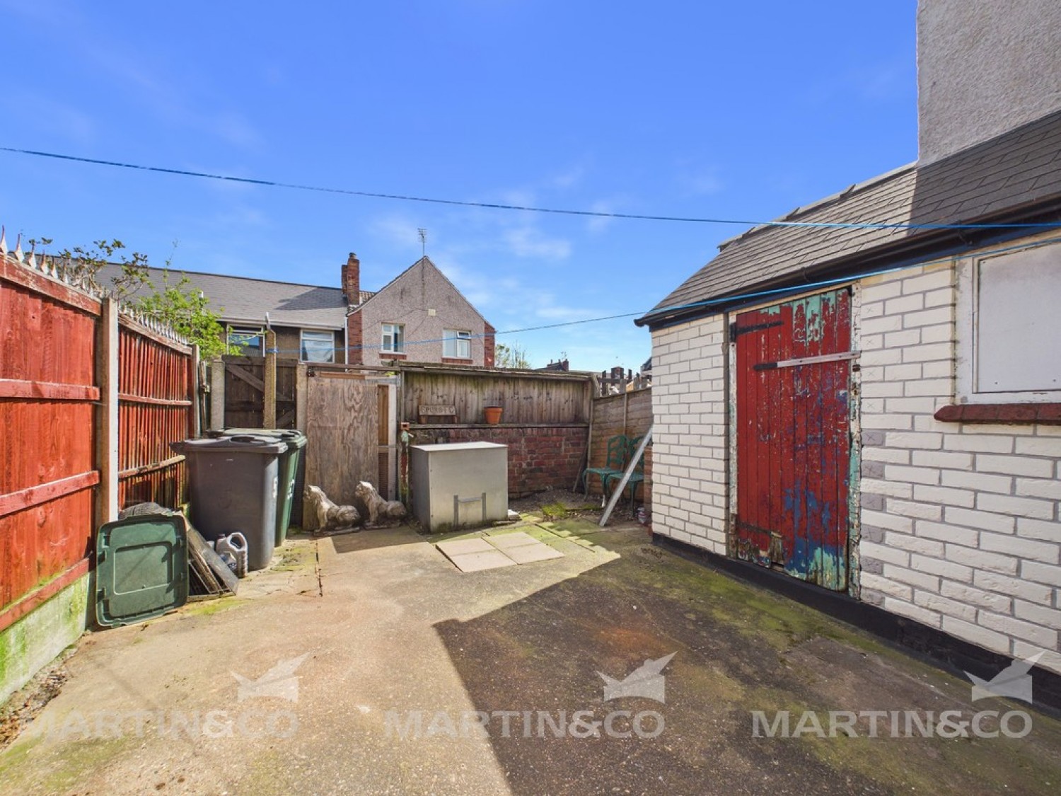 2 bedroom House for Sale The Avenue, Bentley