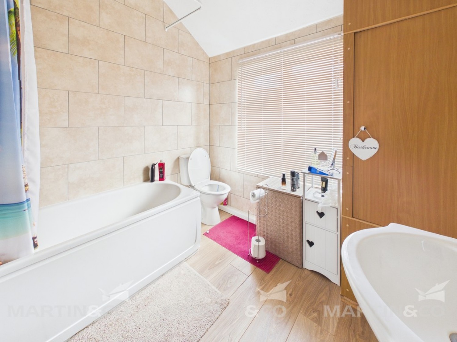 2 bedroom House for Sale The Avenue, Bentley