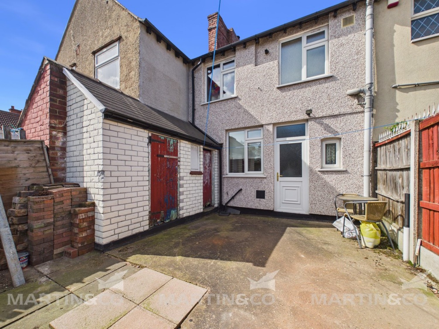 2 bedroom House for Sale The Avenue, Bentley