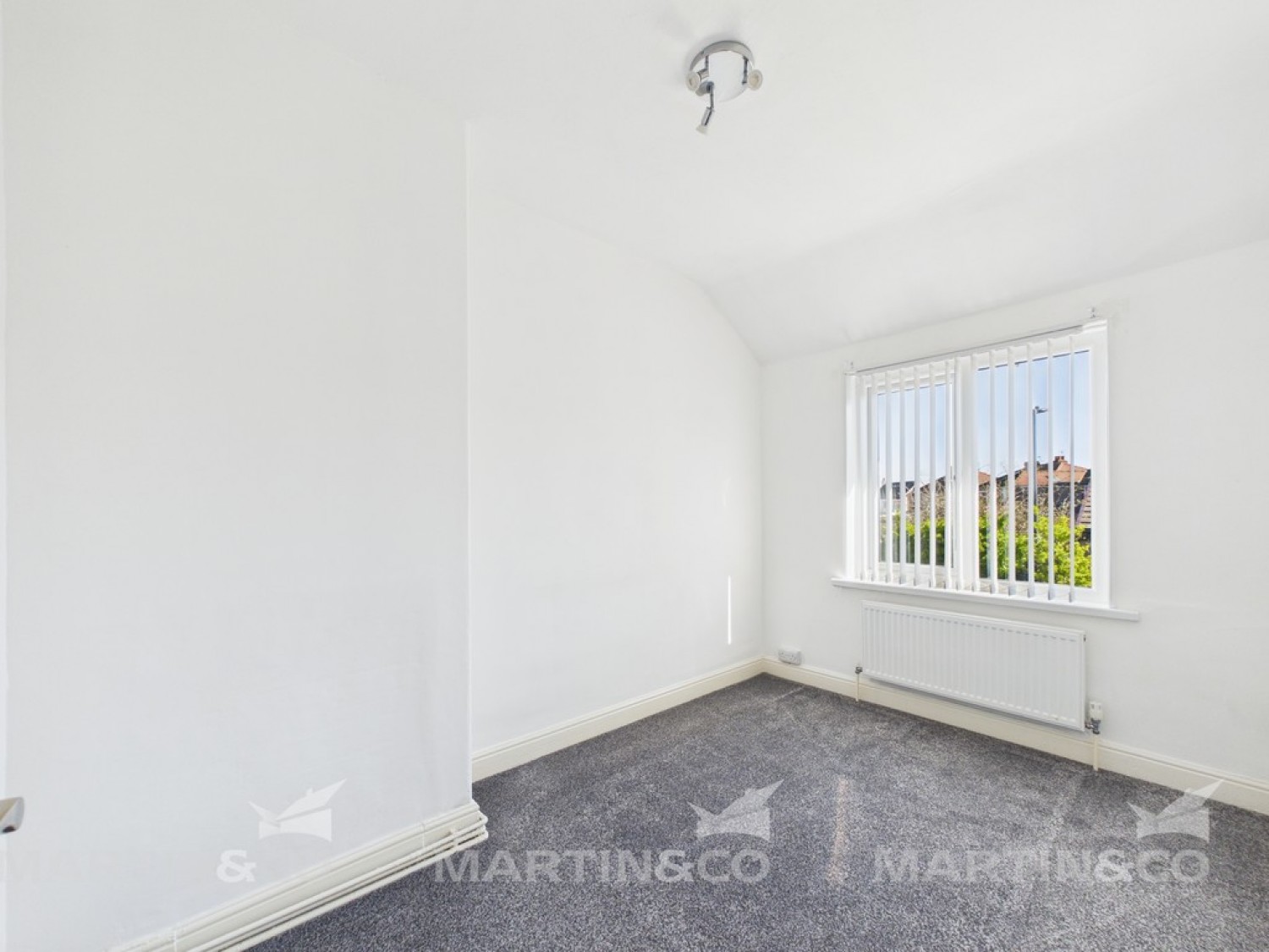 2 bedroom House for Sale Bentley, Doncaster, South Yorkshire