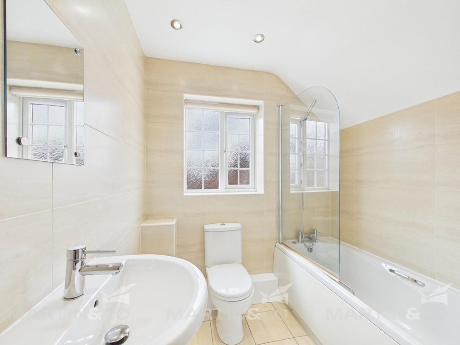 3 bedroom House for Sale Mallard Court, Rossington