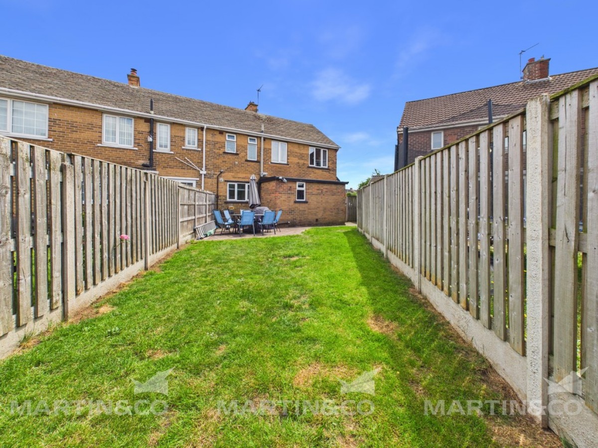 Locksley Avenue, Edenthorpe