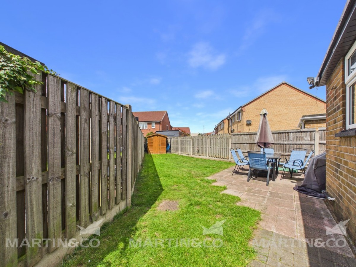 Locksley Avenue, Edenthorpe