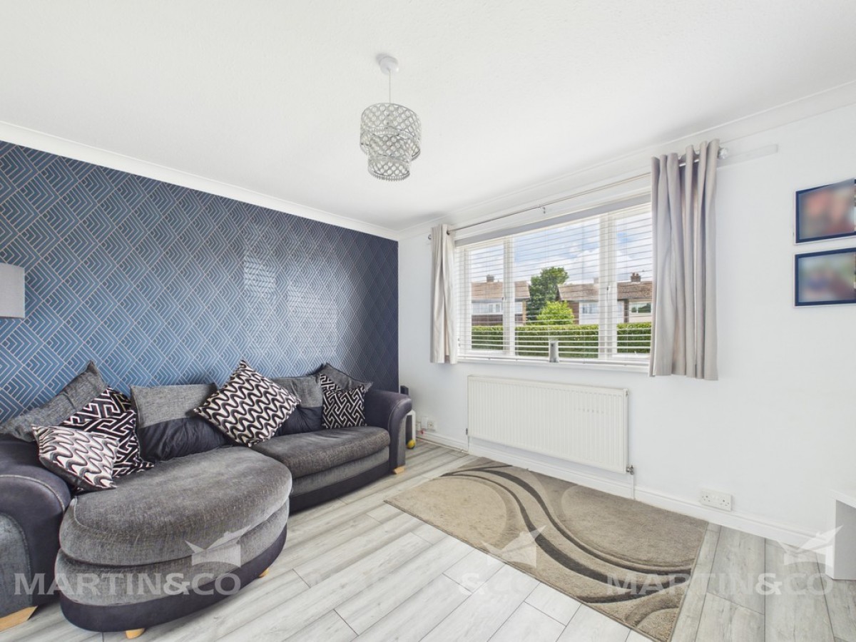 Locksley Avenue, Edenthorpe