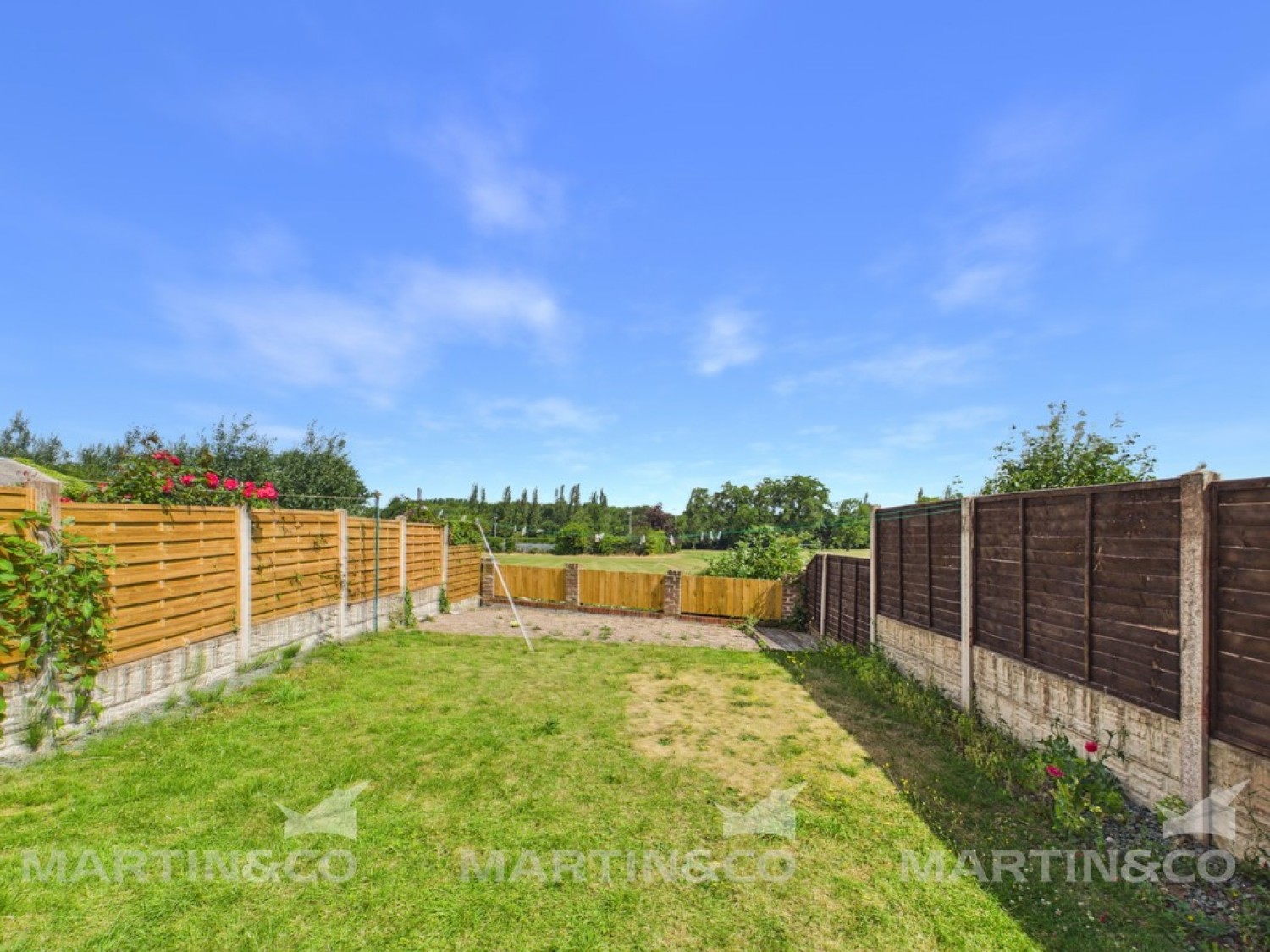 2 bedroom House for Sale Edlington Park, Doncaster, South Yorkshire