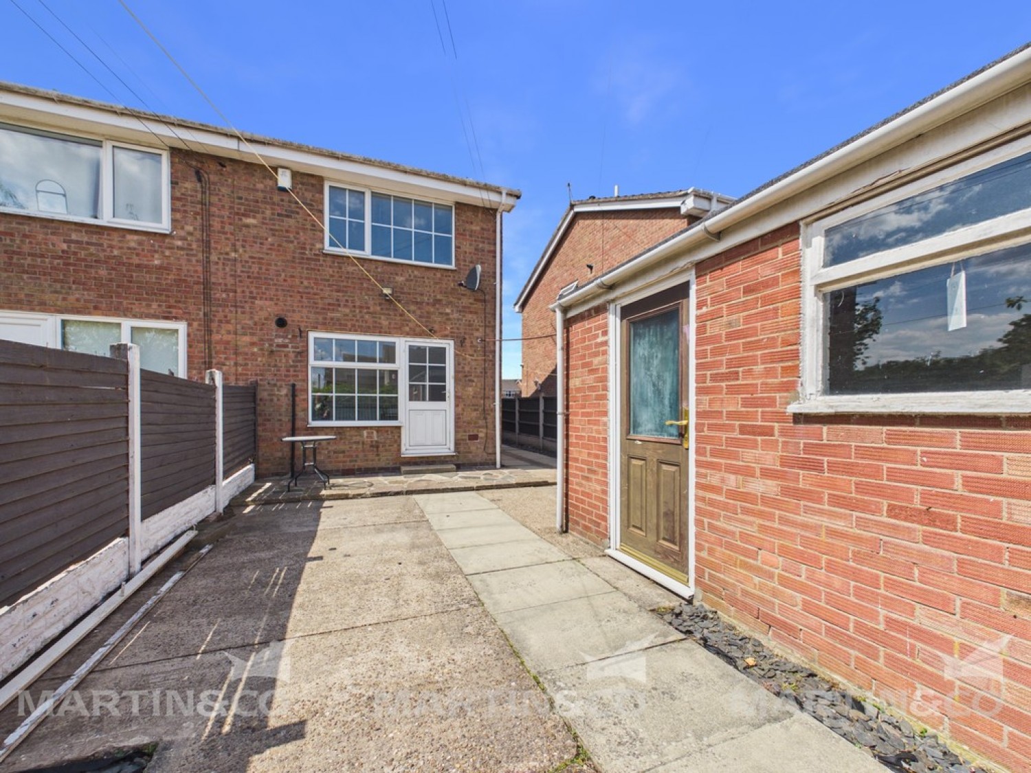 2 bedroom House for Sale Cantley, Doncaster, South Yorkshire