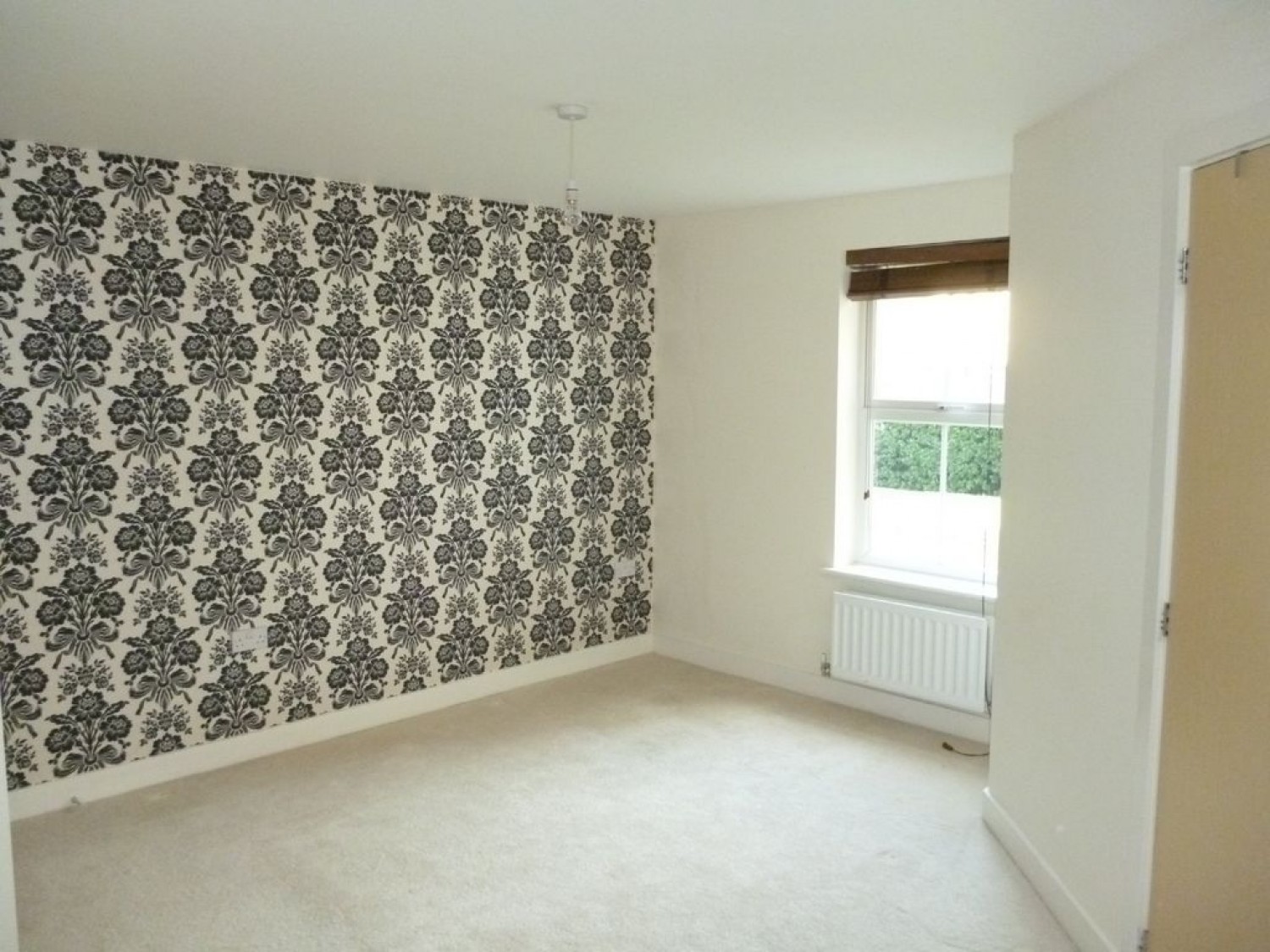 2 bedroom Flat for Letting Romford, Essex