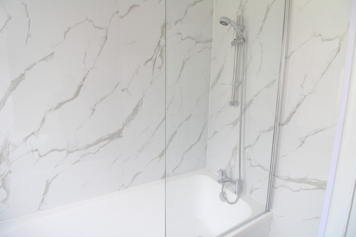 3 bedroom House for Letting Ilford, Essex