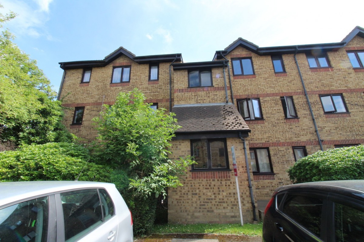 Vignoles Road, Romford