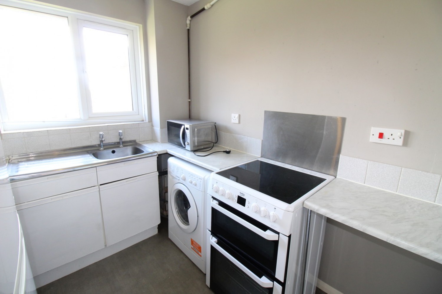 1 bedroom Flat for Sale Vignoles Road, Romford