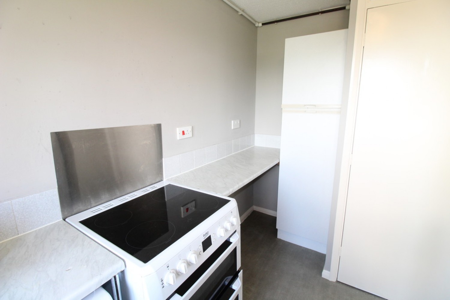 1 bedroom Flat for Sale Vignoles Road, Romford