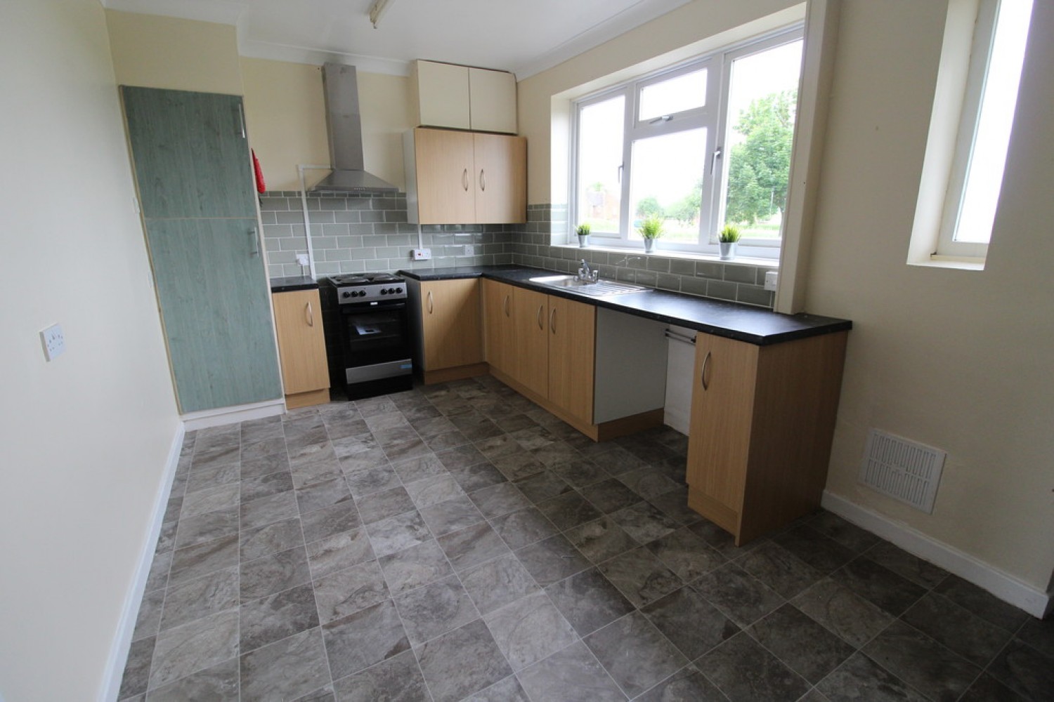 2 bedroom House for Letting Lincoln Crescent, Kirton Lindsey