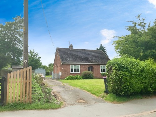 High Street, Upton