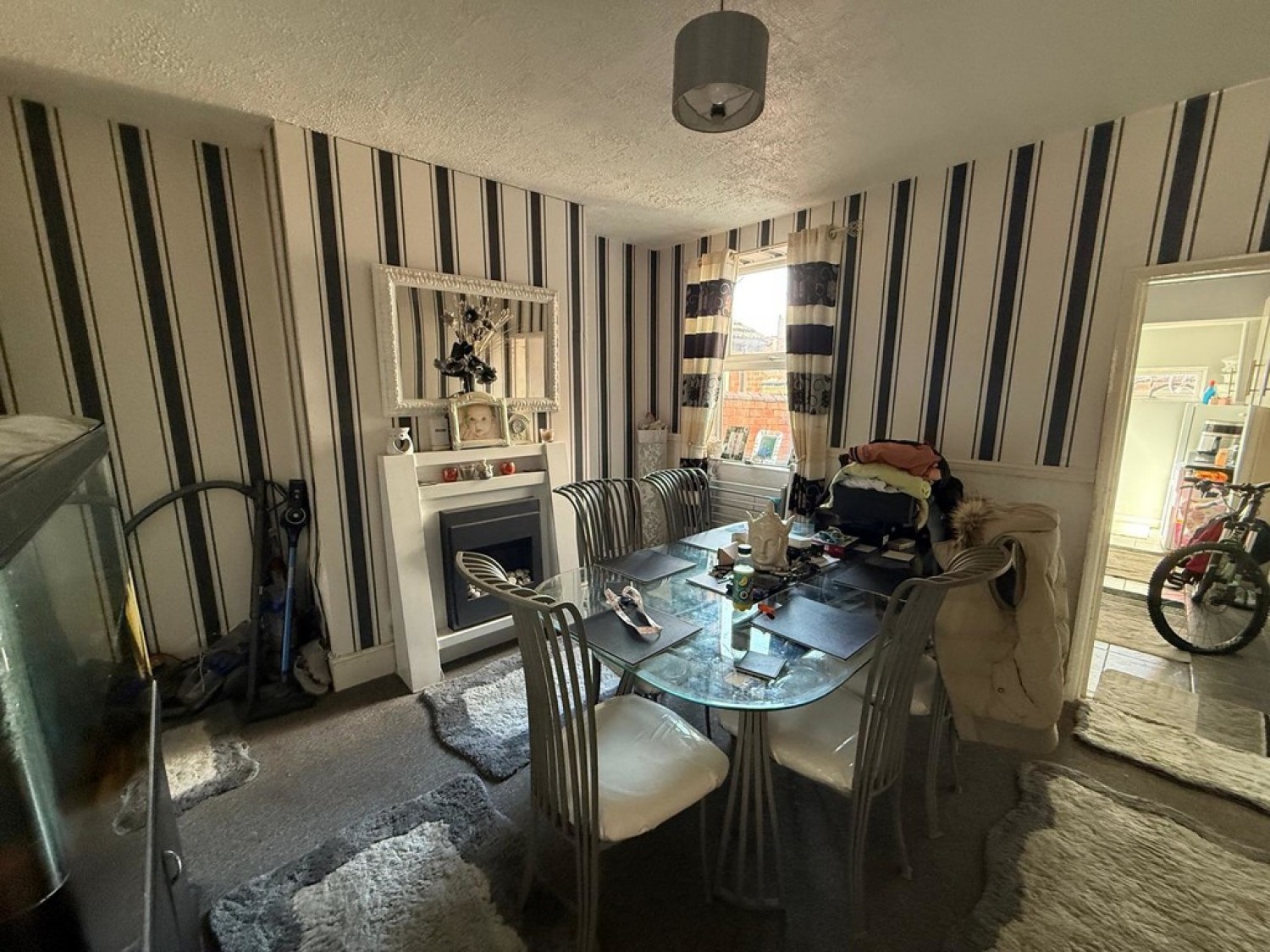 2 bedroom House for Sale Gainsborough, Lincs, Uk