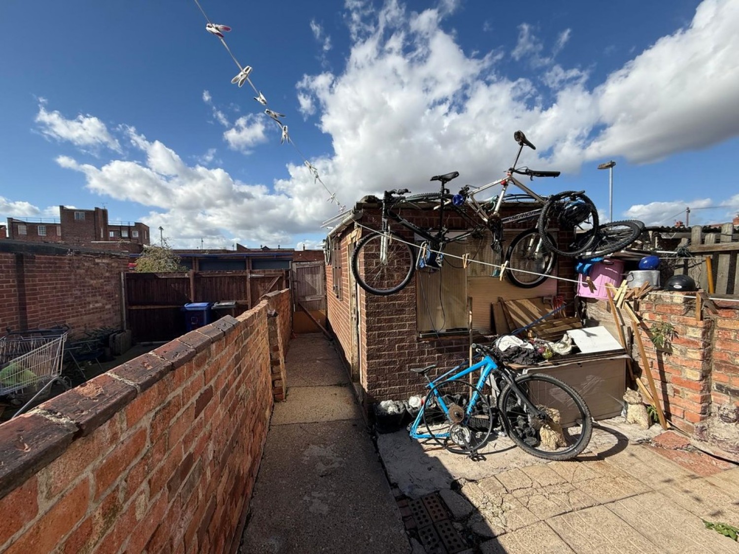 2 bedroom House for Sale Gainsborough, Lincs, Uk