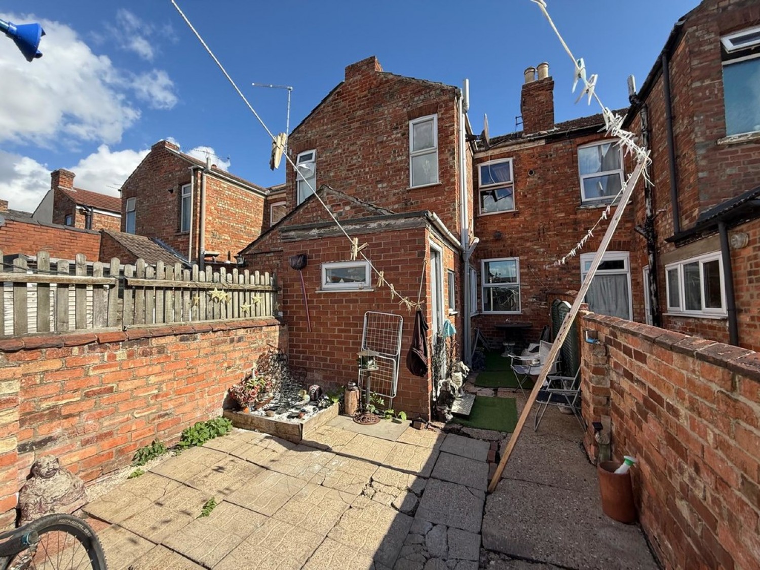 2 bedroom House for Sale Gainsborough, Lincs, Uk