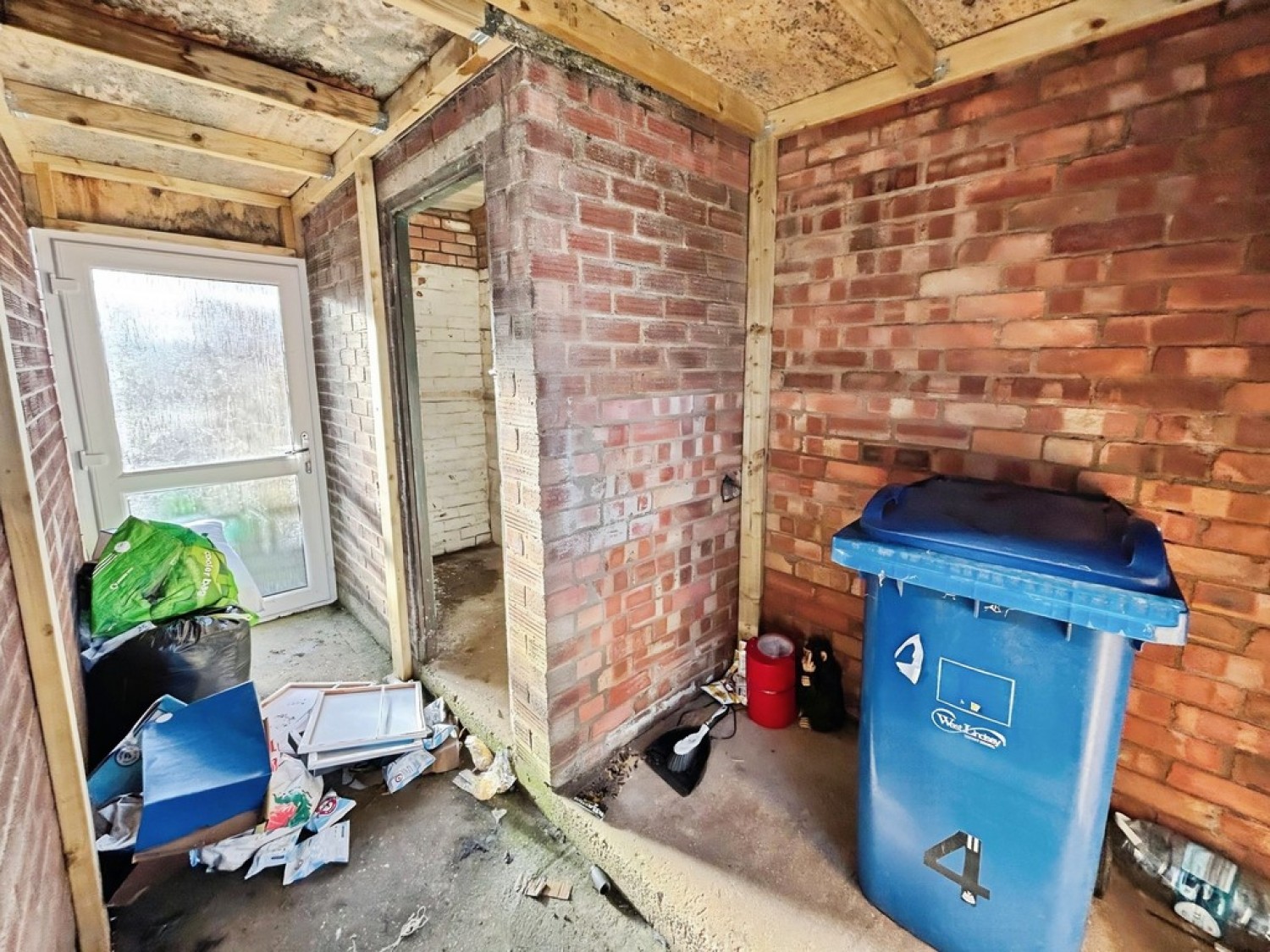 3 bedroom House for Auction Hemswell Cliff, Gainsborough, Lincolnshire