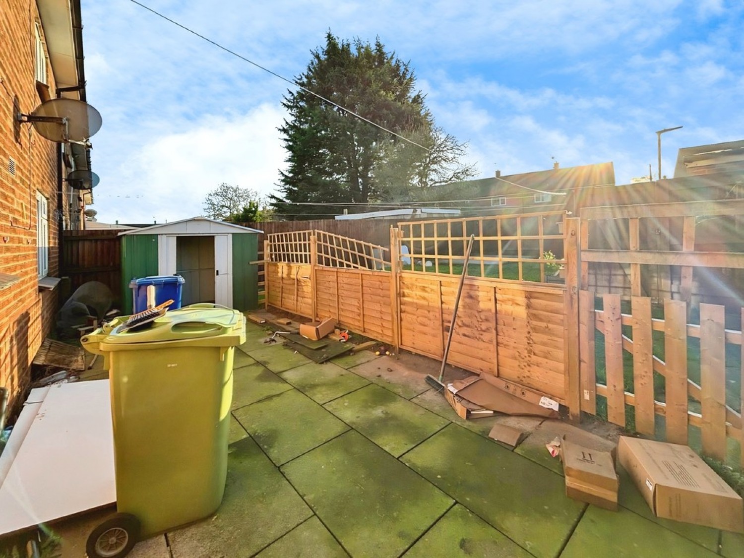 3 bedroom House for Auction Hemswell Cliff, Gainsborough, Lincolnshire