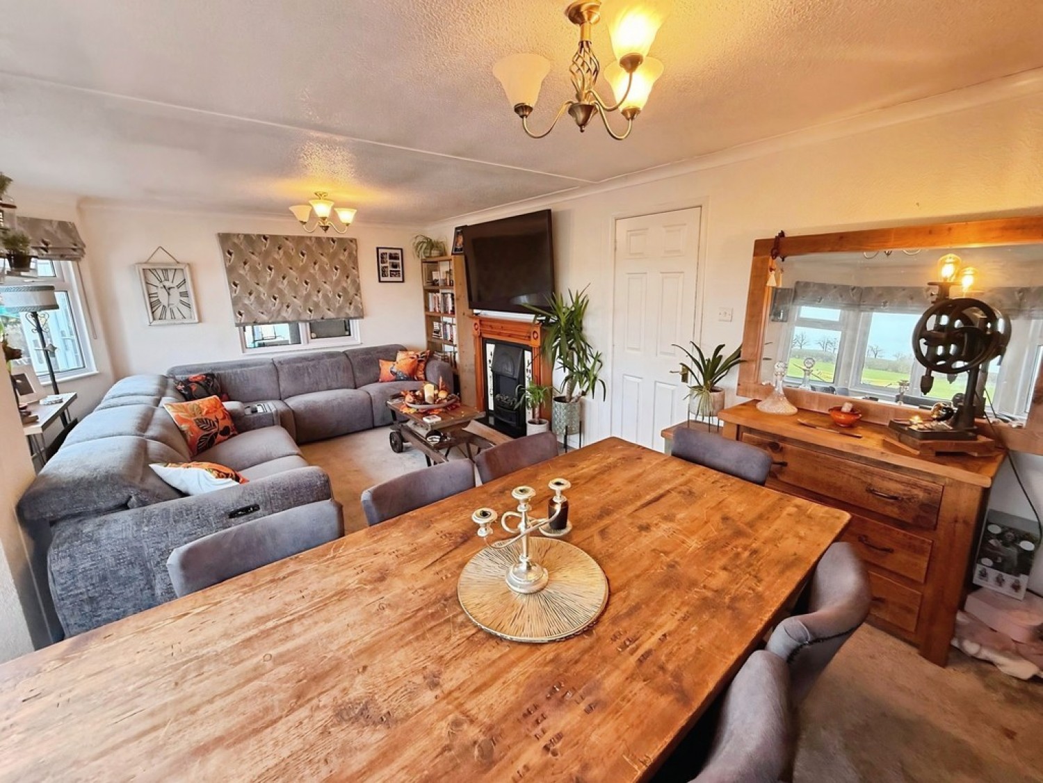 3 bedroom Park home in West End Park, Long Lane