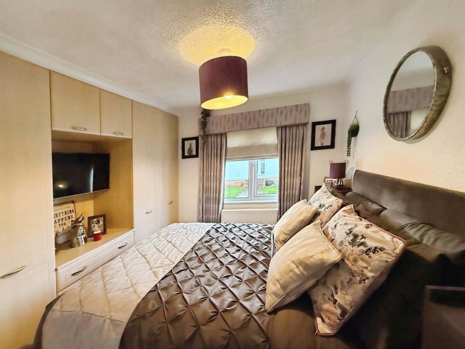 3 bedroom Park home in West End Park, Long Lane