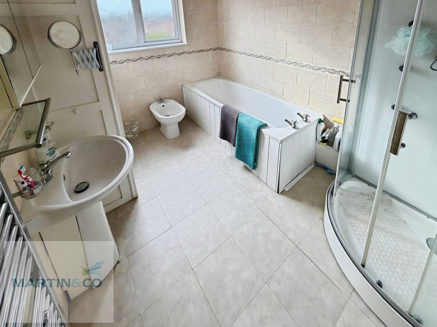 3 bedroom House for Sale Lime Tree Avenue, Gainsborough, Lincs